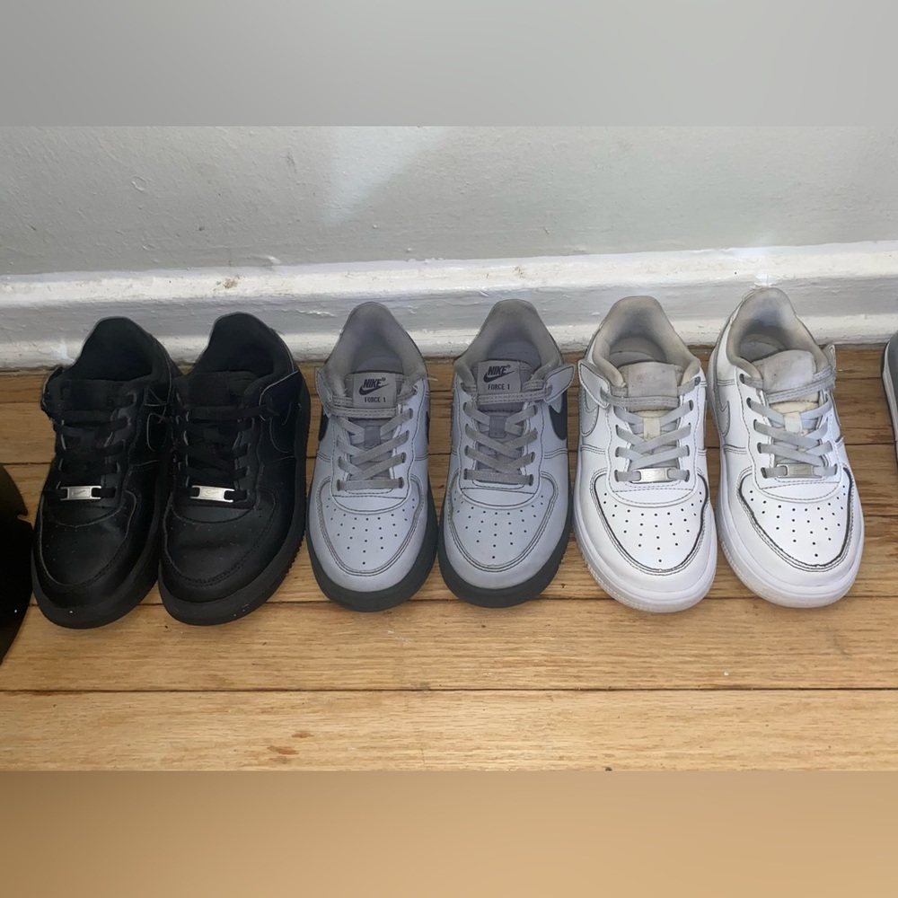 Nike Sneakers in Black, Gray, and White